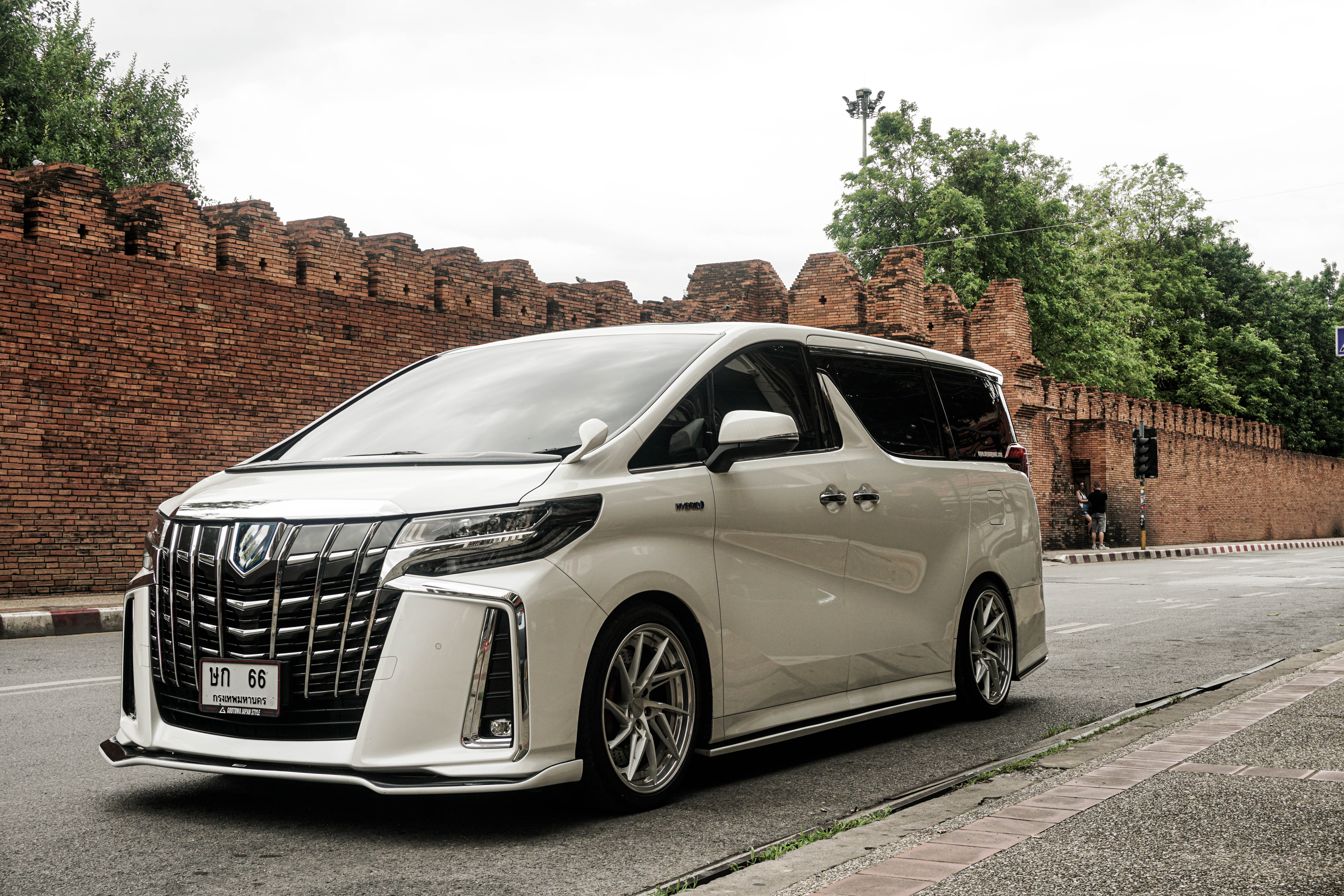 Toyota Alphard x RSR x 305Forged x Dunlop