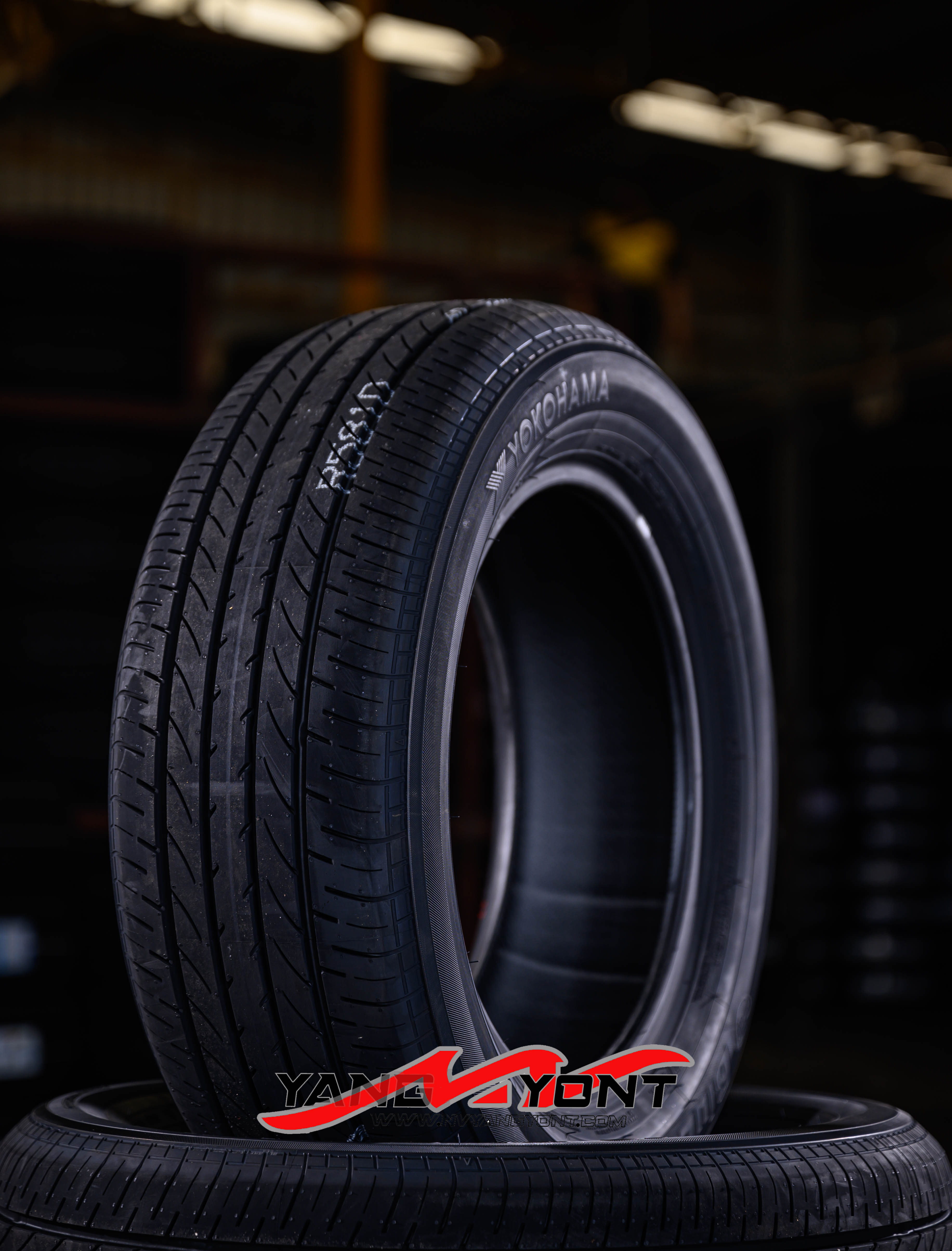 (โปรโมชั่นยางซื้อ 3แถม1ฟรี) 215/60R16 BluEarth E75